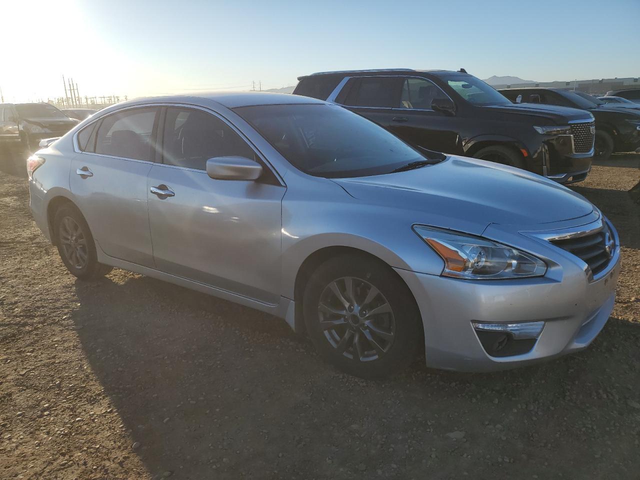 2015 NISSAN ALTIMA 2.5 - Фото 4