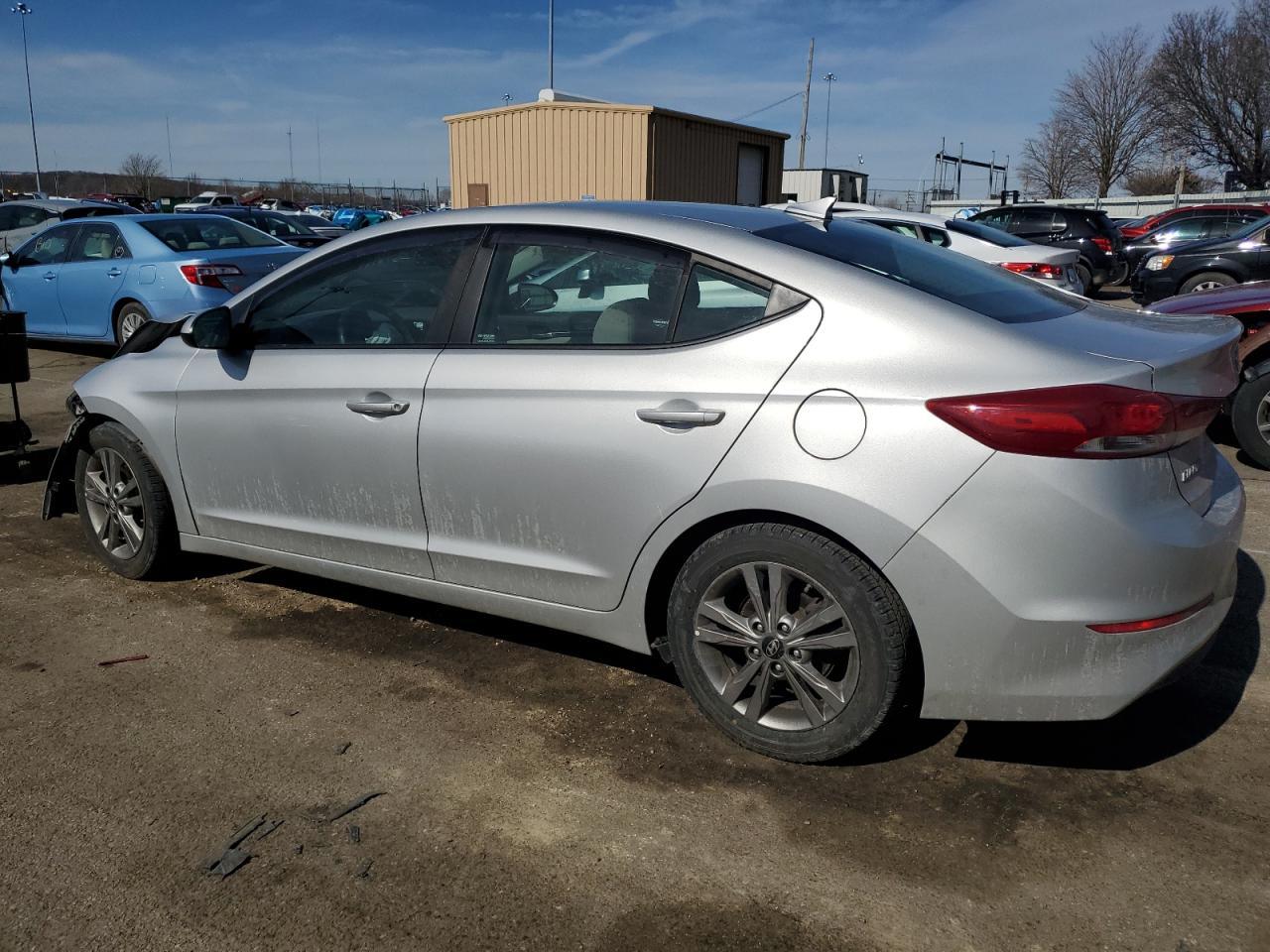 2018 HYUNDAI ELANTRA SE - Image 2