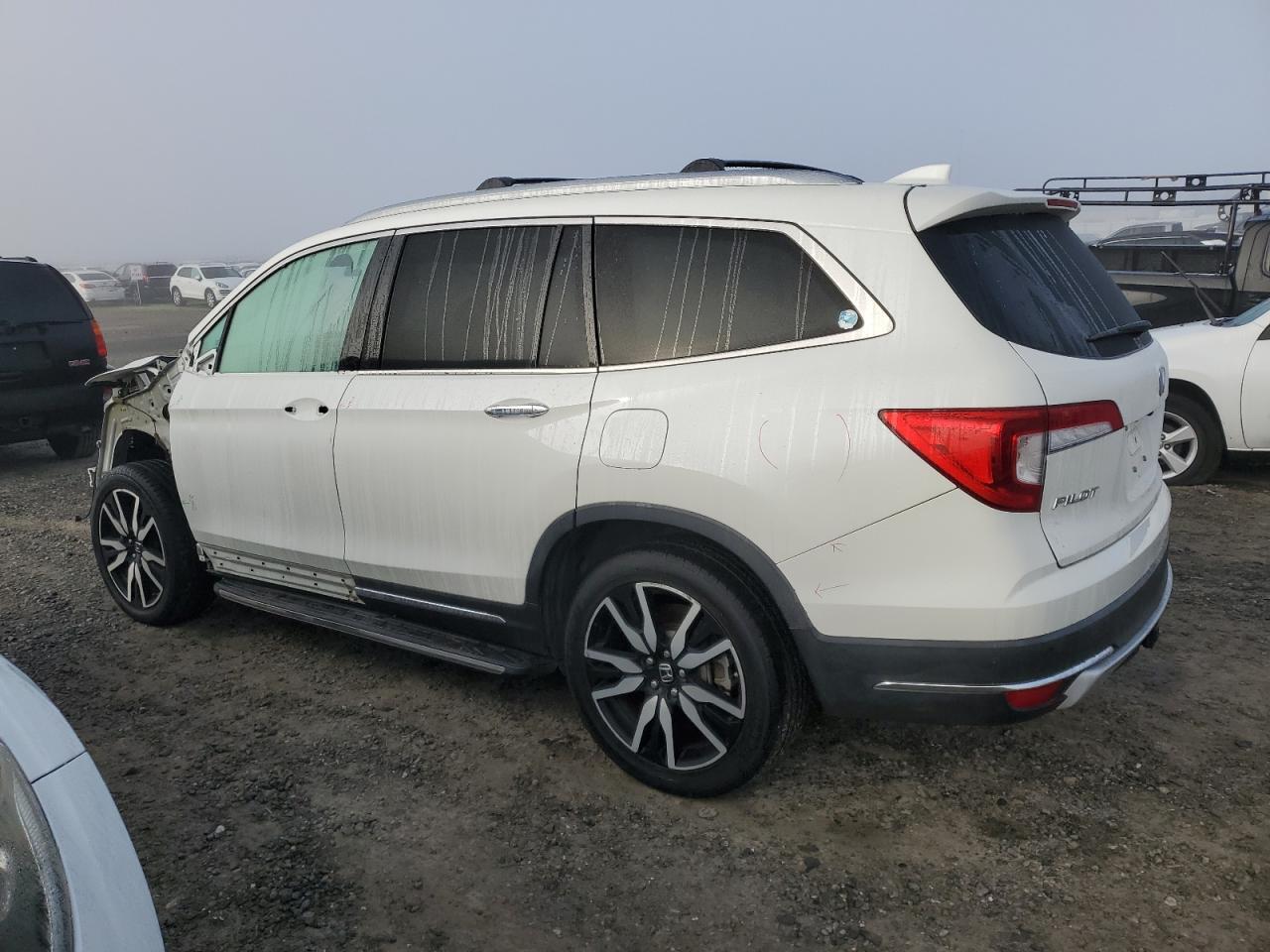 2019 HONDA PILOT ELIT - Image 2