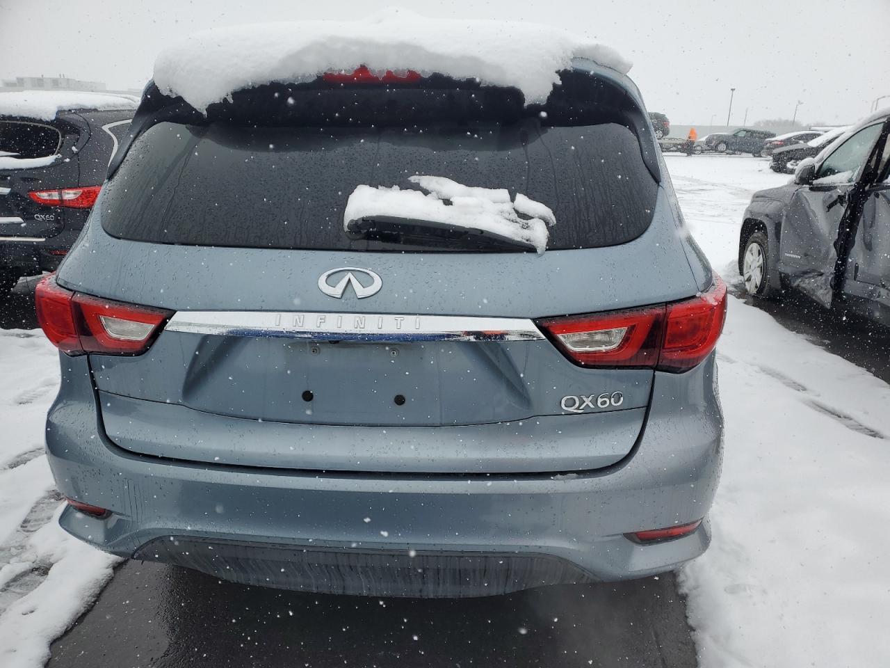 2017 INFINITI QX60 - Фото 6