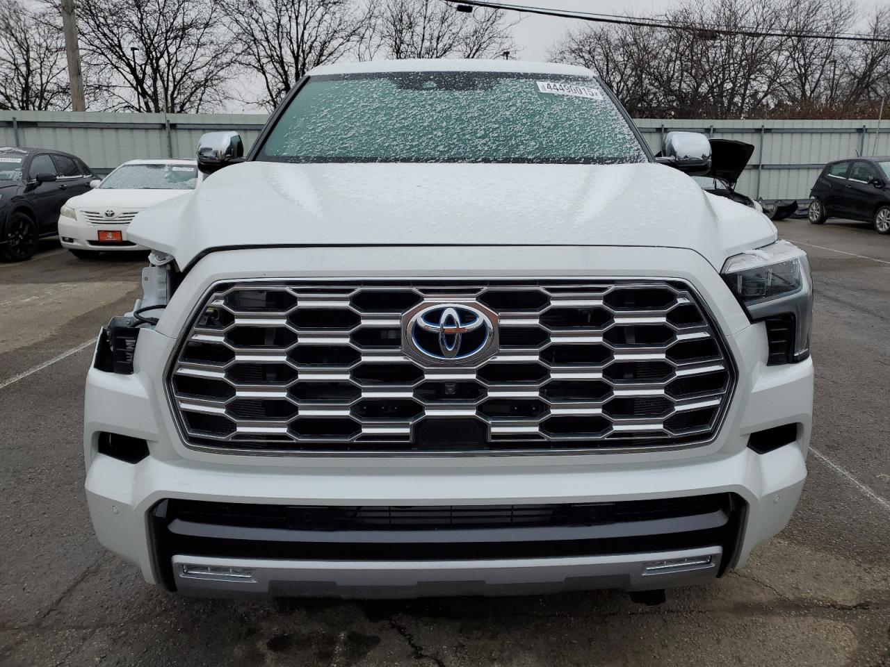 2023 TOYOTA SEQUOIA SR - Image 5