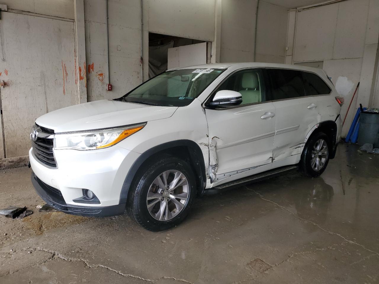 2014 TOYOTA HIGHLANDER