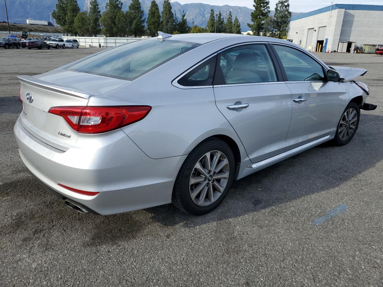 2017 HYUNDAI SONATA SPO - Image 3