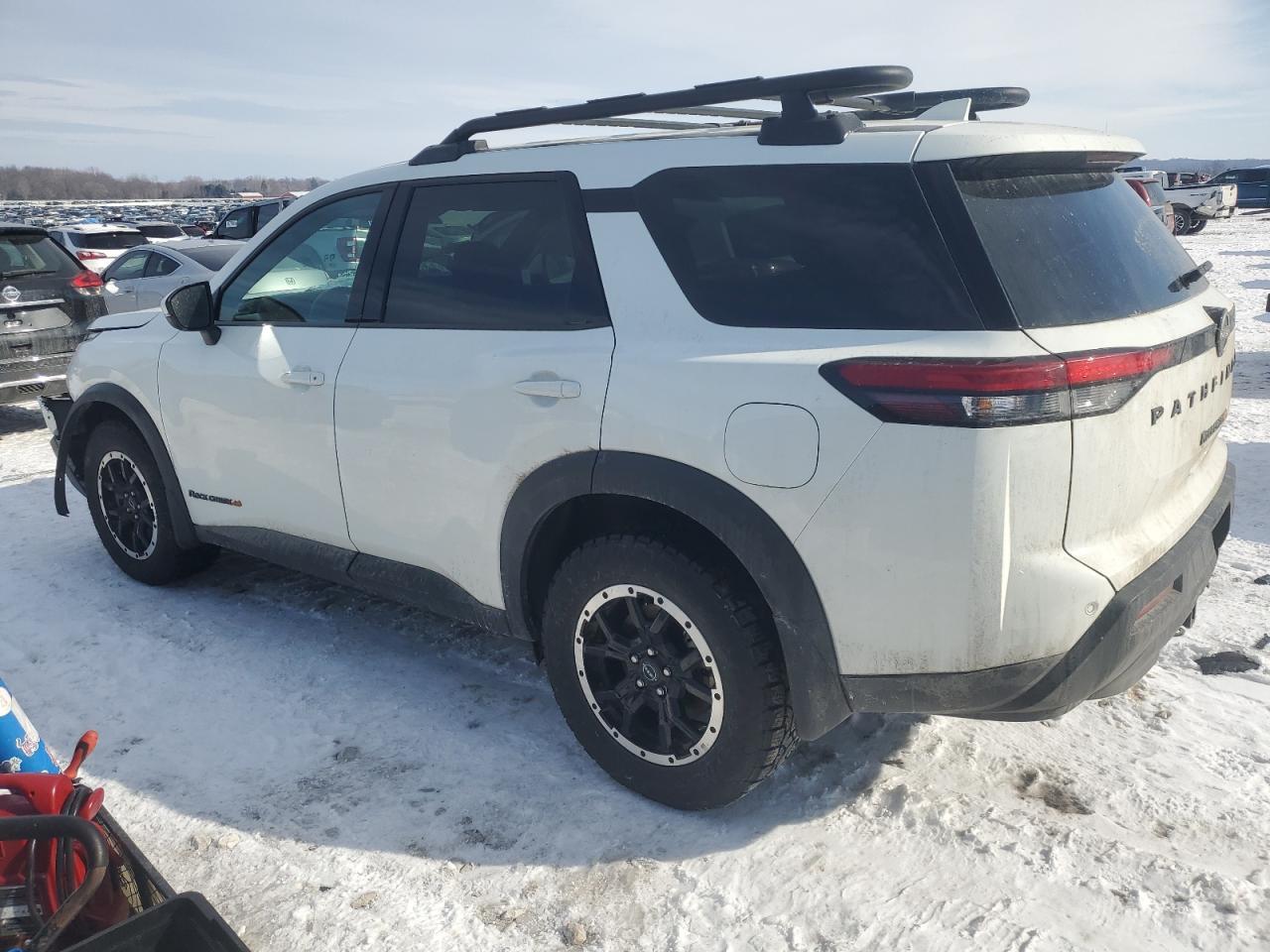 2024 NISSAN PATHFINDER - Image 2
