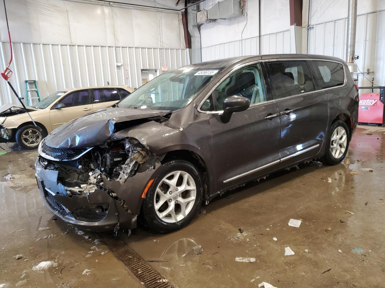 2017 CHRYSLER PACIFICA T car image