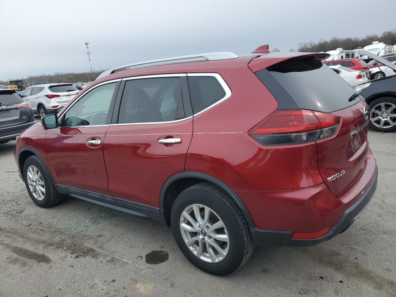 2018 NISSAN ROGUE S - Фото 2