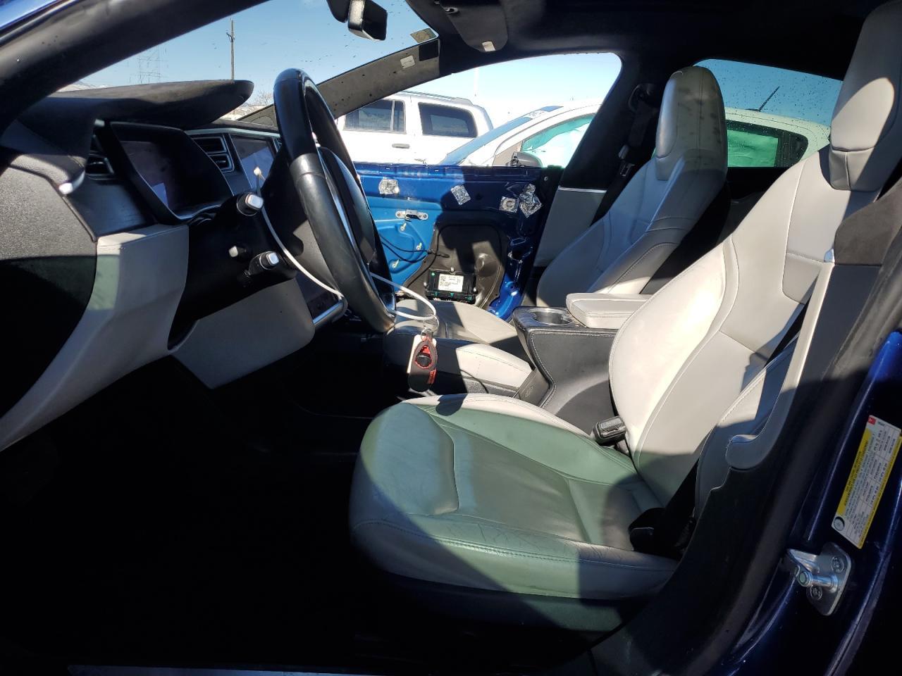 2015 TESLA MODEL S - Фото 7