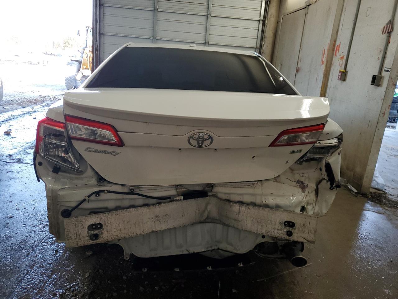 2012 TOYOTA CAMRY SE A - Фото 6