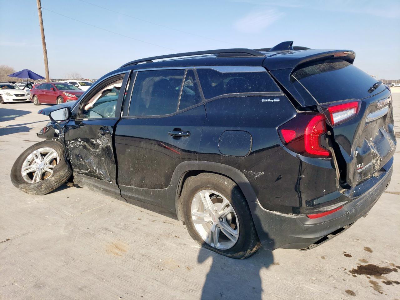 2023 GMC TERRAIN SL - Image 2
