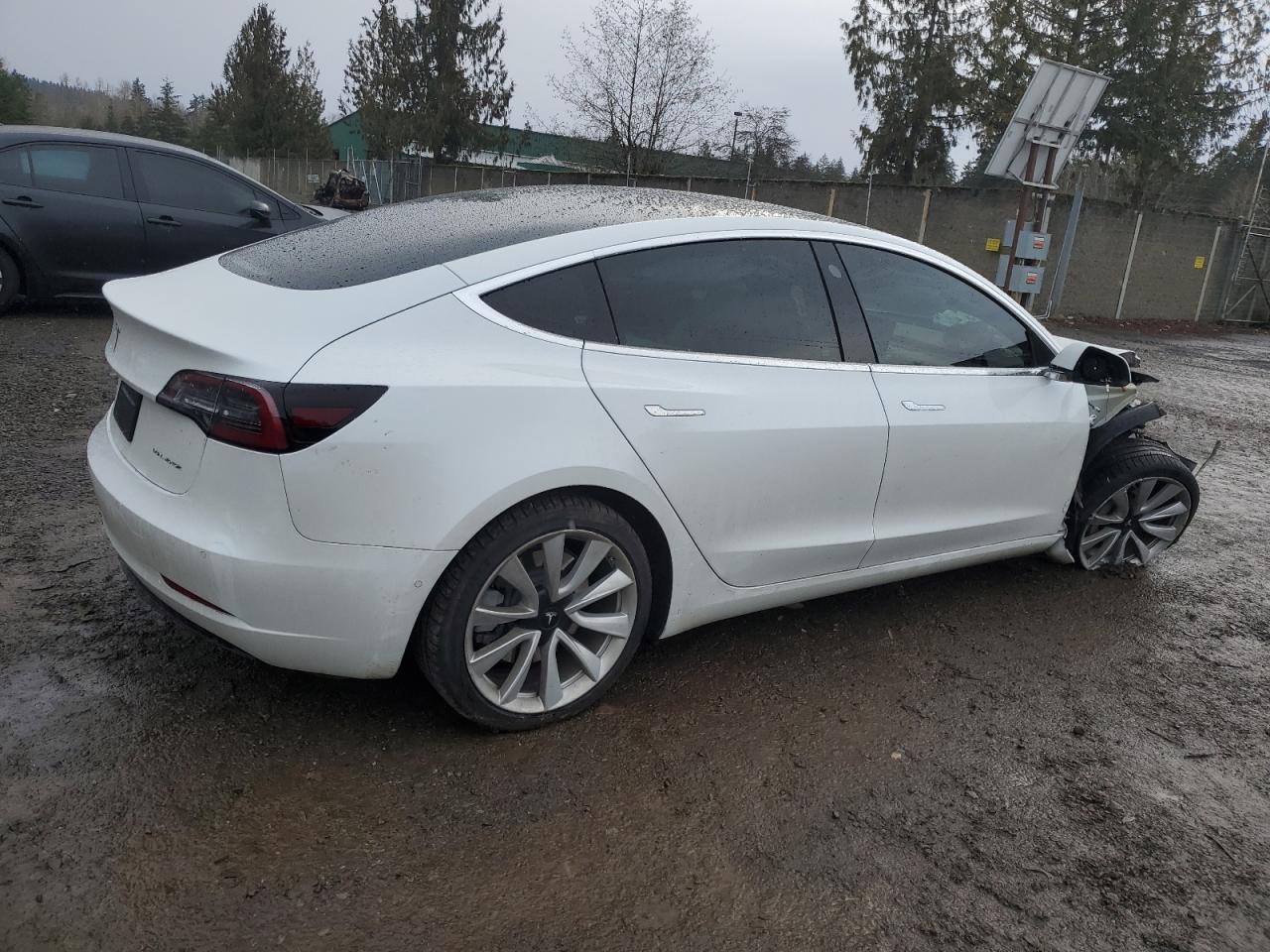 2019 TESLA MODEL 3 - Фото 3