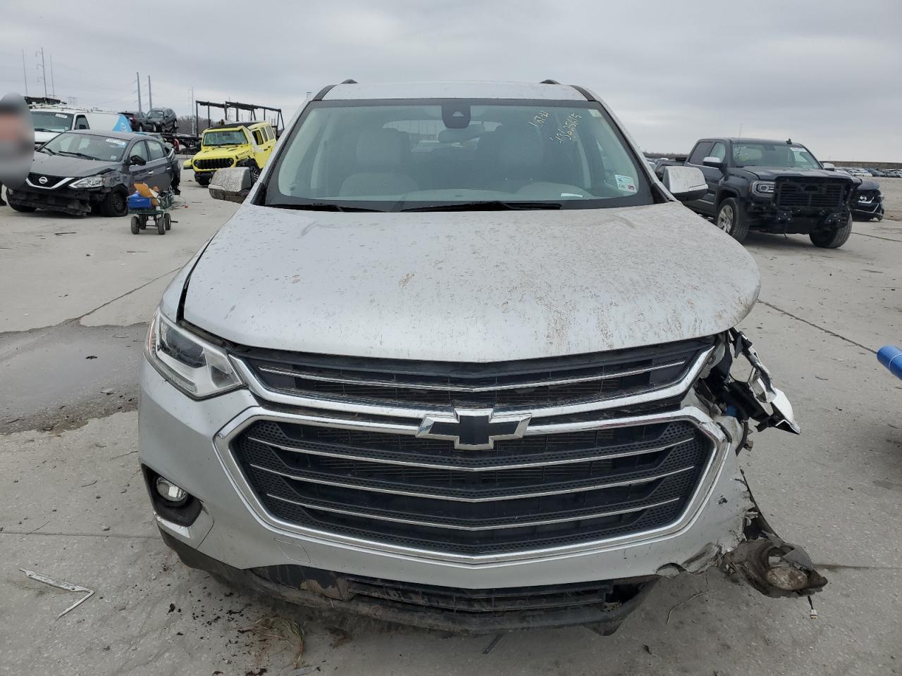2021 CHEVROLET TRAVERSE L - Фото 5