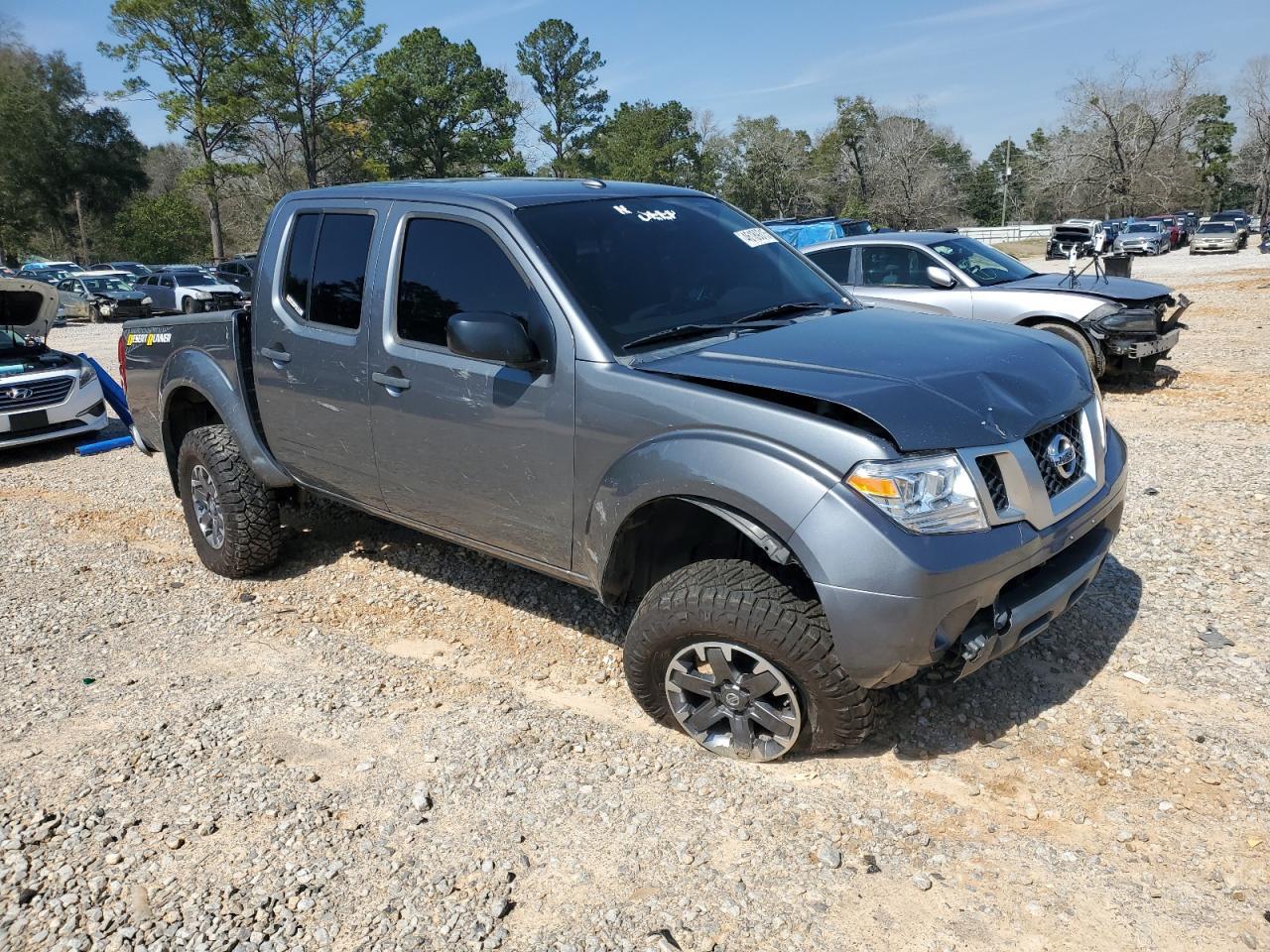 2017 NISSAN FRONTIER S - Фото 4