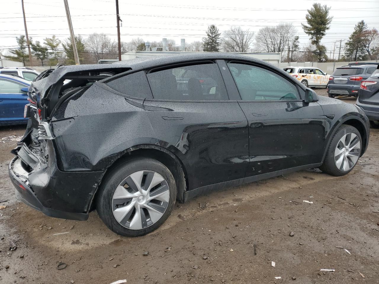 2023 TESLA MODEL Y - Фото 3
