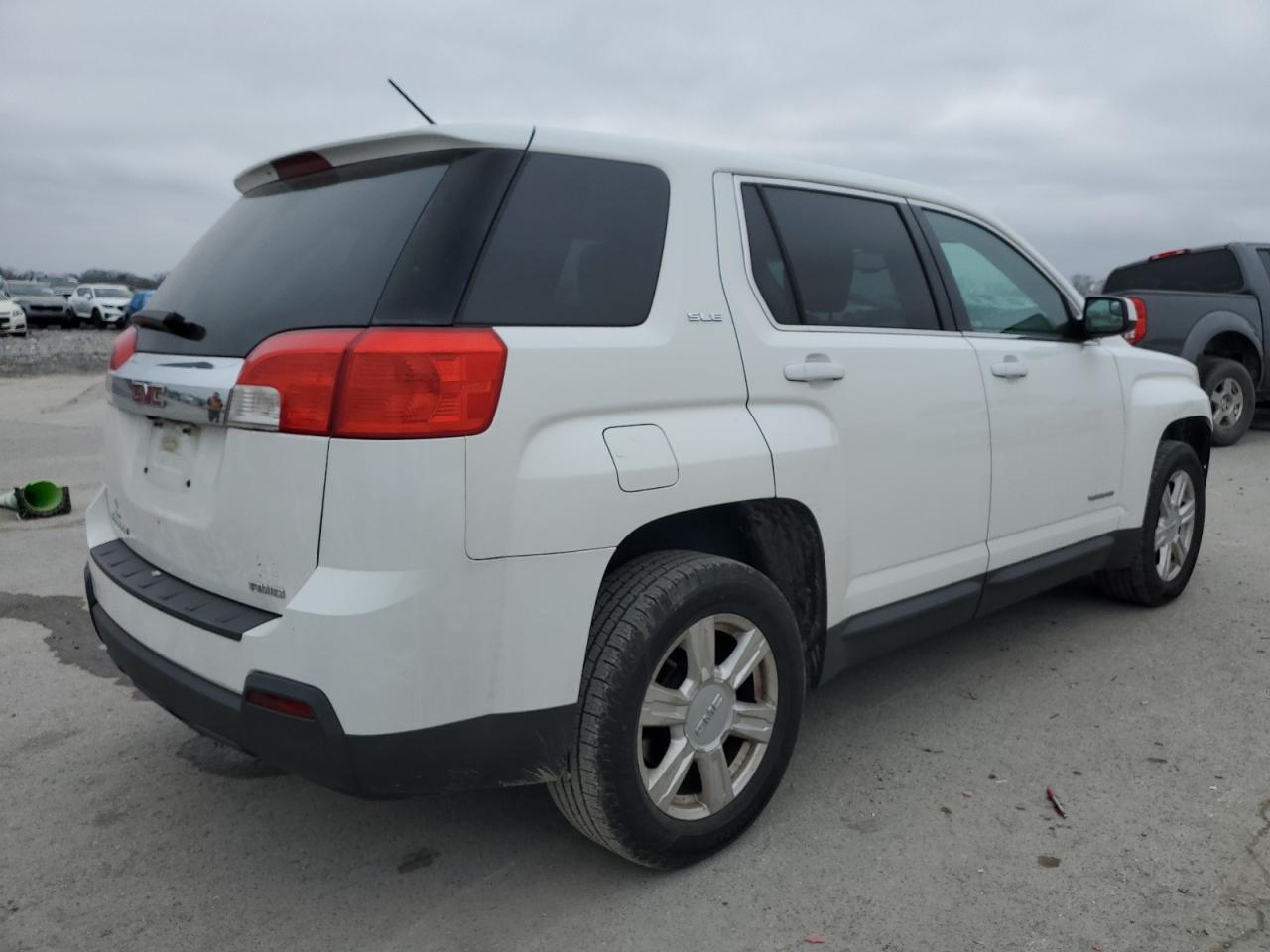 2014 GMC TERRAIN SL - Фото 3