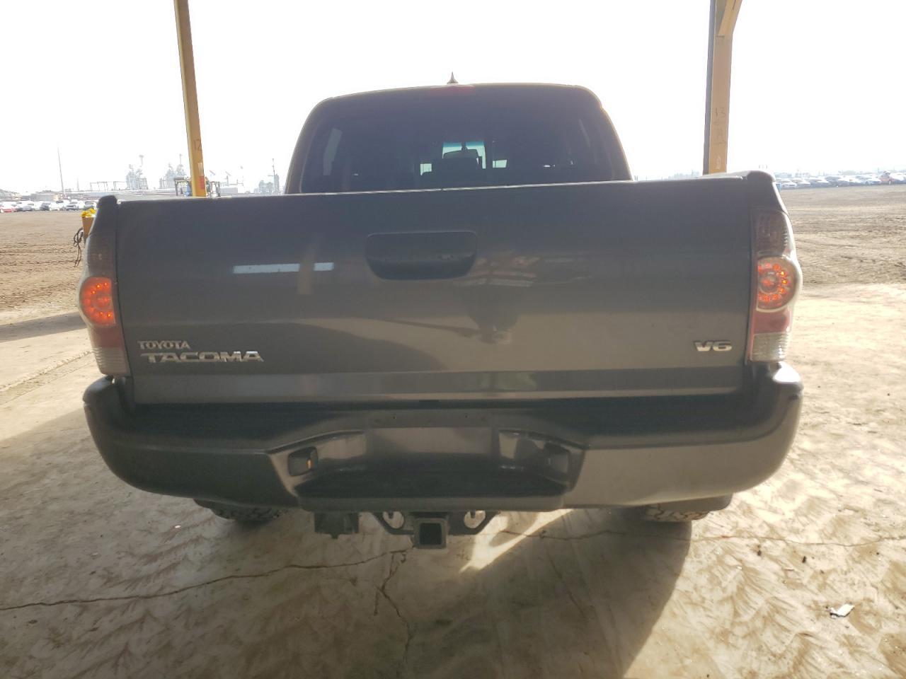 2013 TOYOTA TACOMA DOU - Image 6