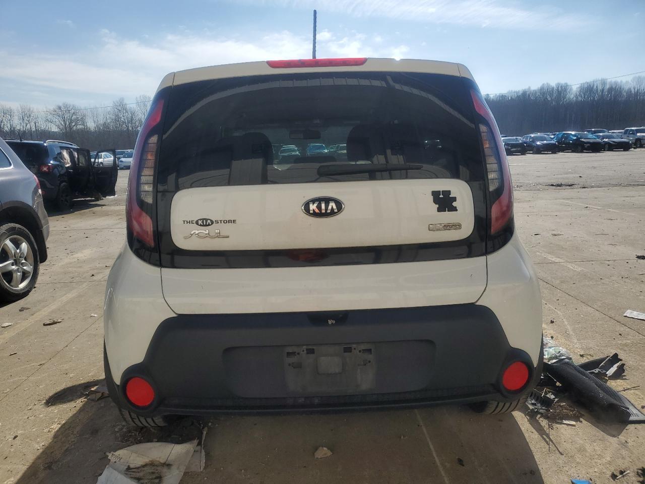 2014 KIA SOUL + - Image 6