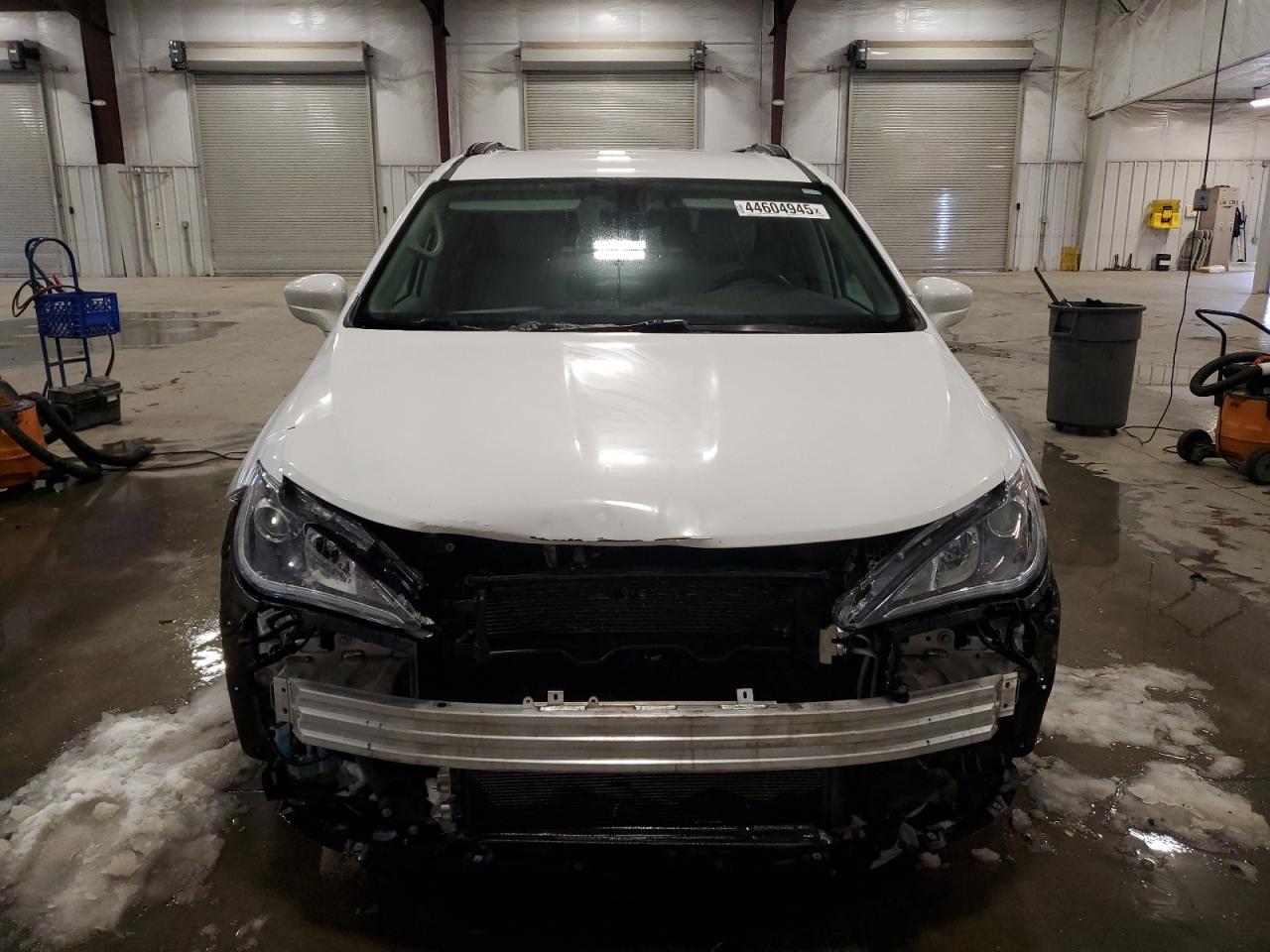 2017 CHRYSLER PACIFICA T - Image 5