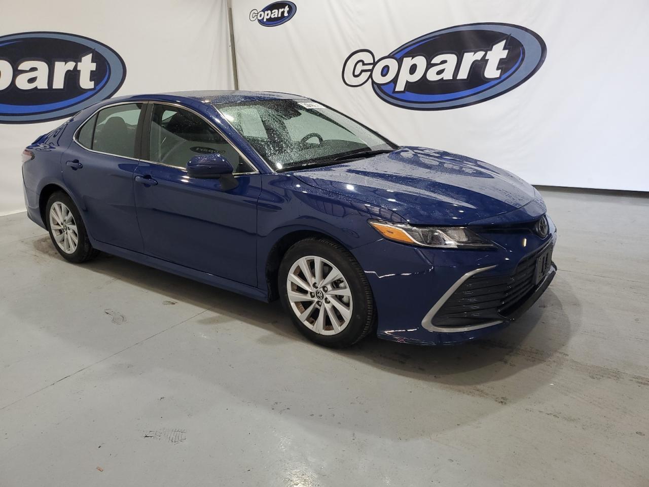 2024 TOYOTA CAMRY LE - Фото 4