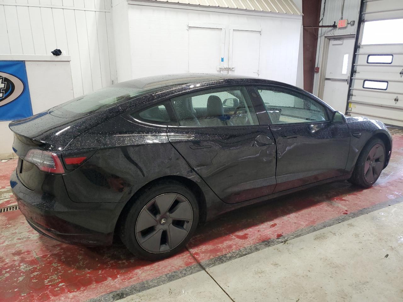 2022 TESLA MODEL 3 - Image 3