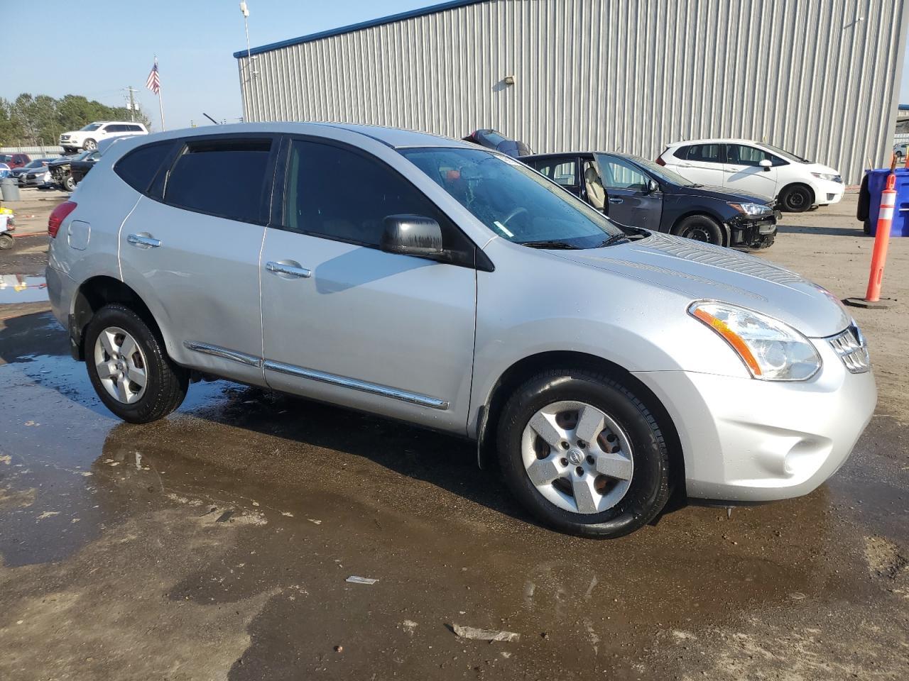 2013 NISSAN ROGUE S - Image 4