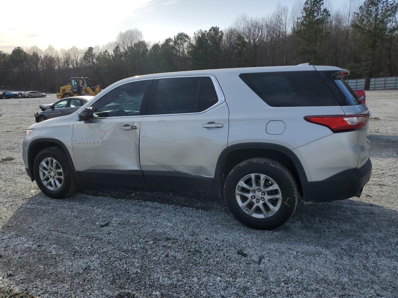 2018 CHEVROLET TRAVERSE L - Фото 2