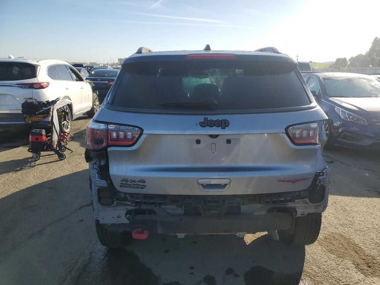 2019 JEEP COMPASS TR - Image 6