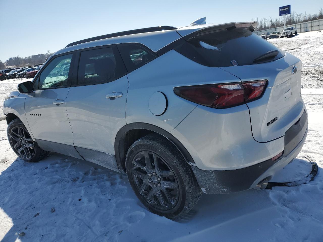 2022 CHEVROLET BLAZER 2LT - Image 2