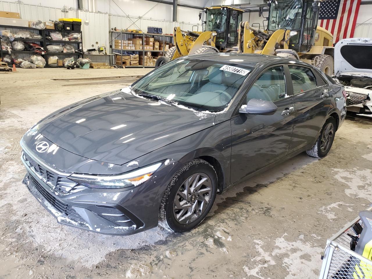 2024 HYUNDAI ELANTRA SE