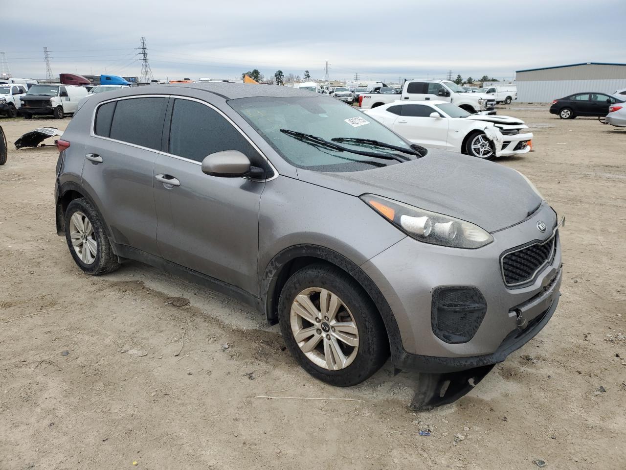 2017 KIA SPORTAGE L - Image 4