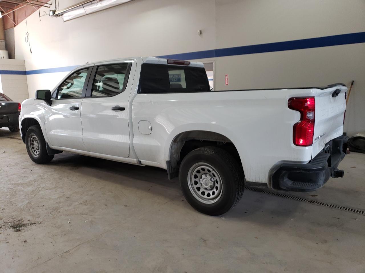 2024 CHEVROLET SILVERADO - Image 2