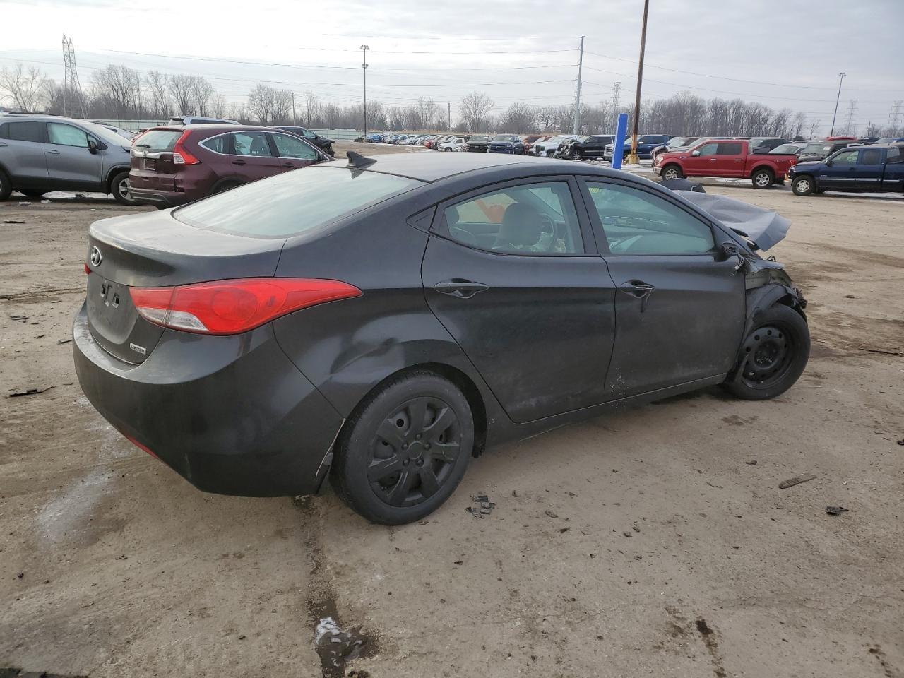 2013 HYUNDAI ELANTRA GL - Image 3