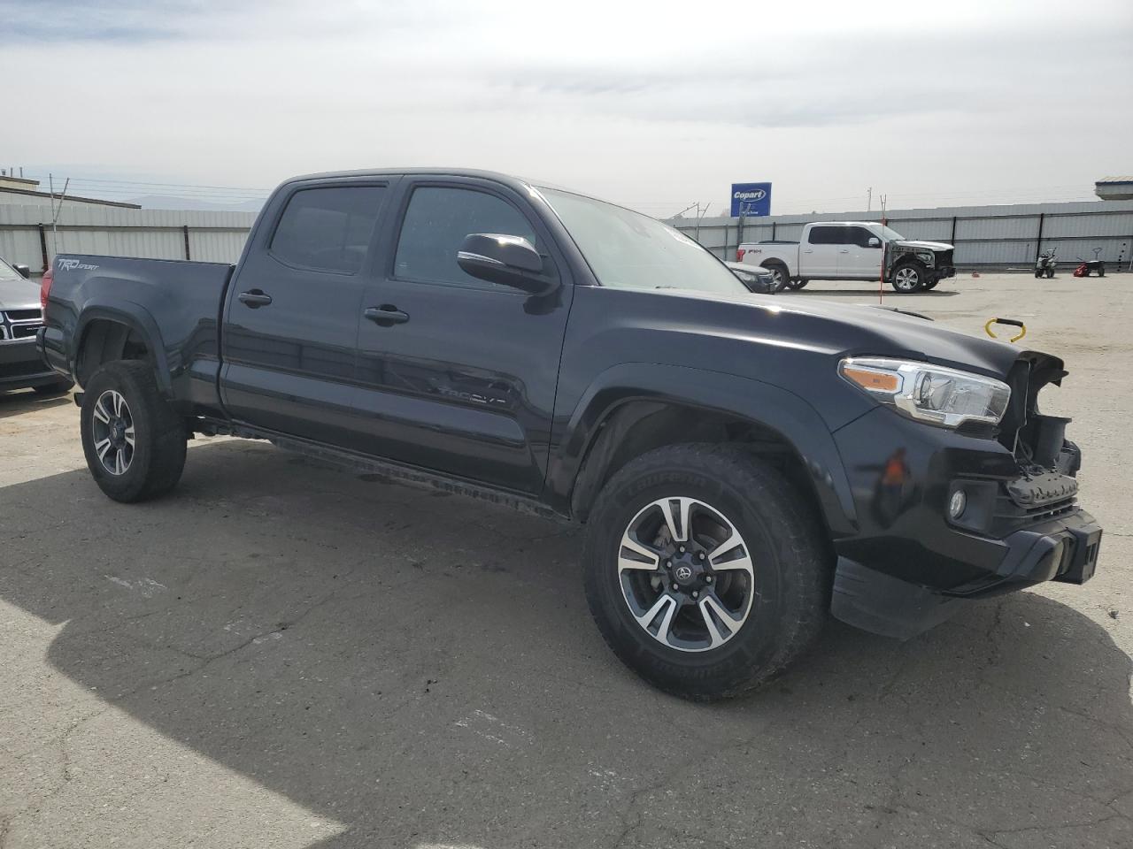 2019 TOYOTA TACOMA DOU - Фото 4