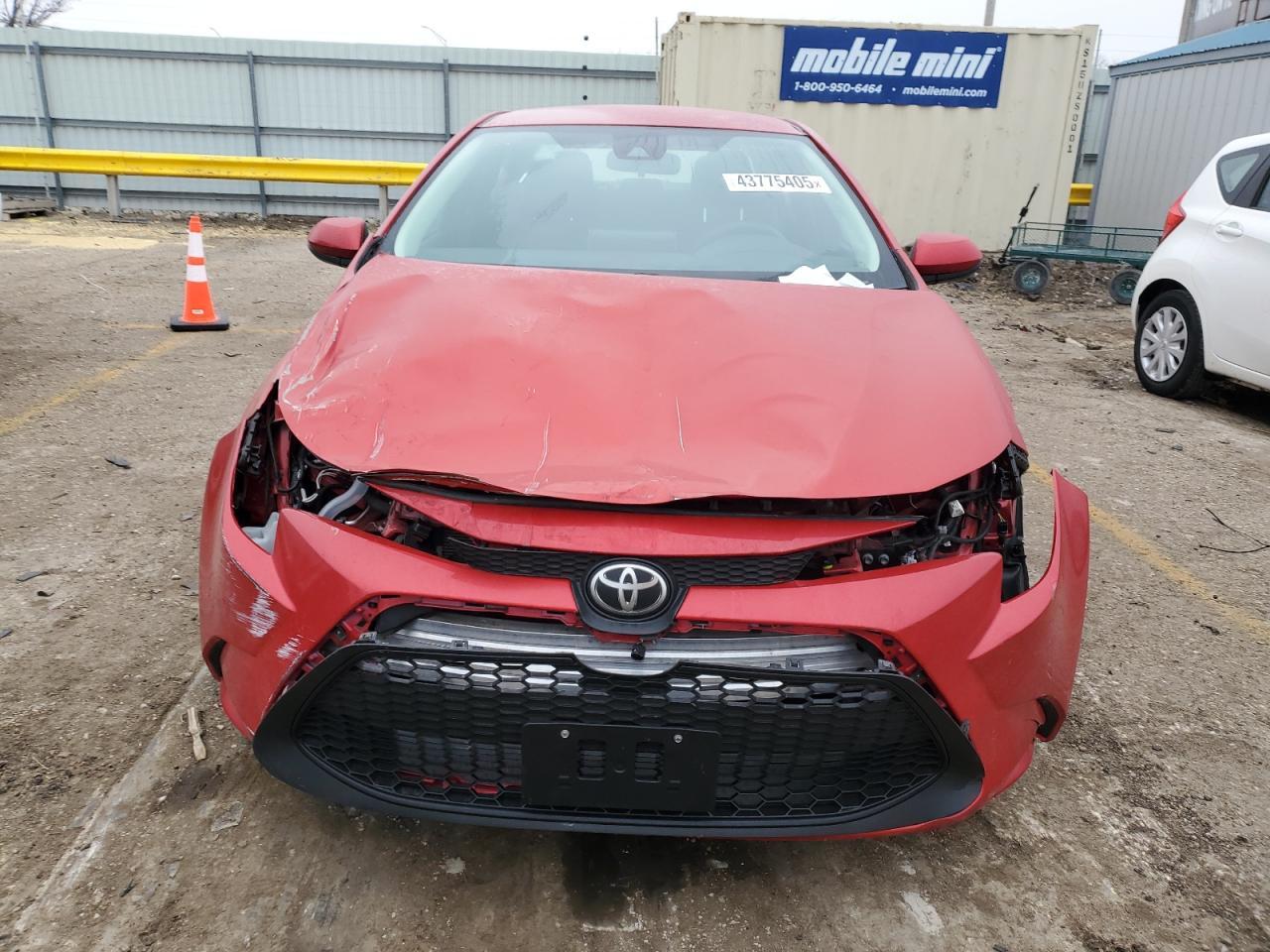 2021 TOYOTA COROLLA LE - Фото 5