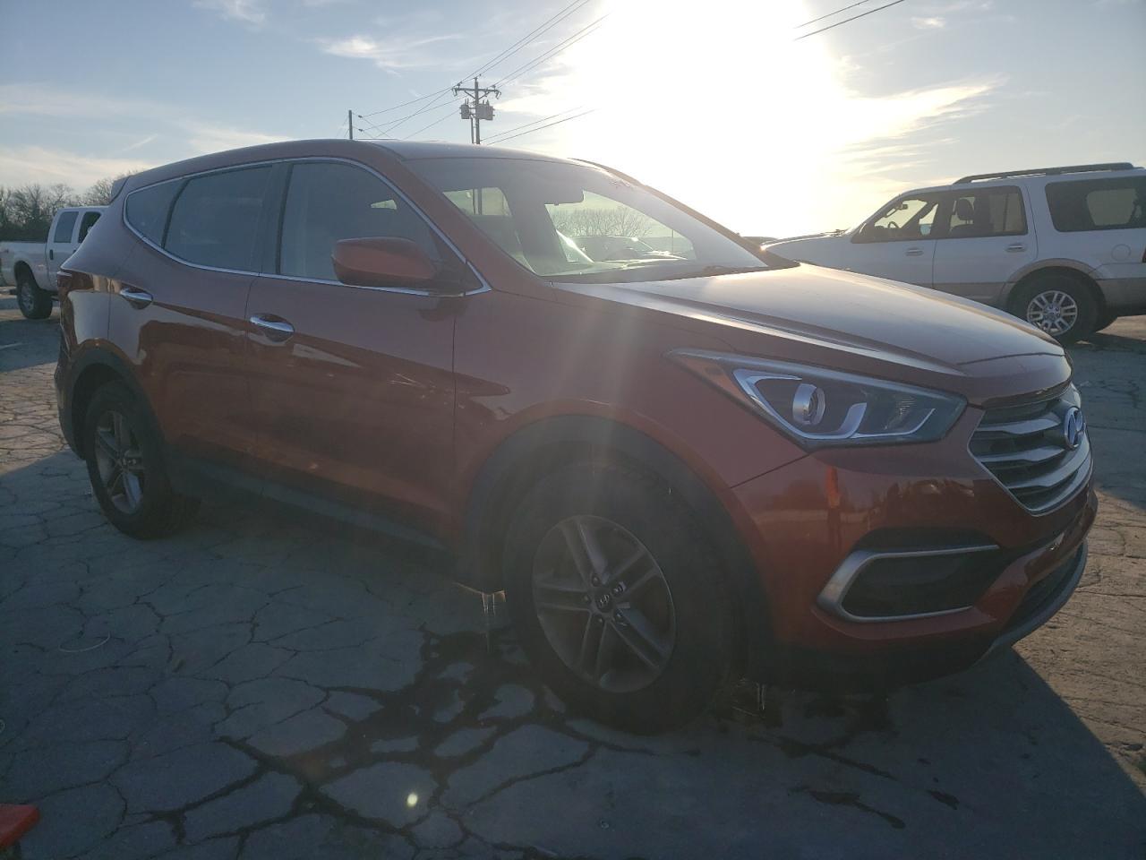 2017 HYUNDAI SANTA FE S - Image 4