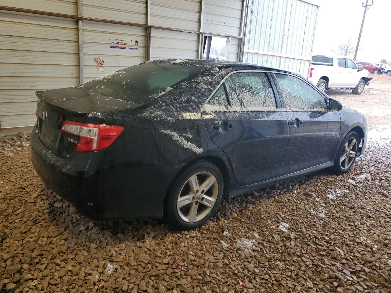 2013 TOYOTA CAMRY L - Фото 3