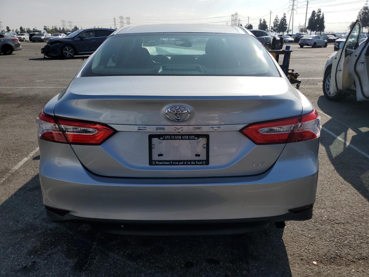 2018 TOYOTA CAMRY L - Фото 6