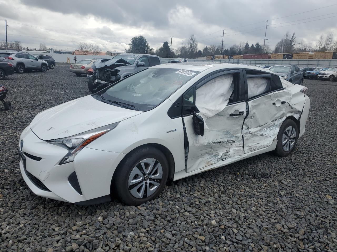 2016 TOYOTA PRIUS