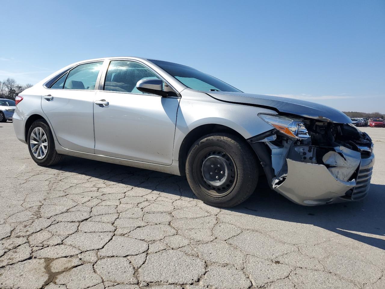 2017 TOYOTA CAMRY LE - Image 4