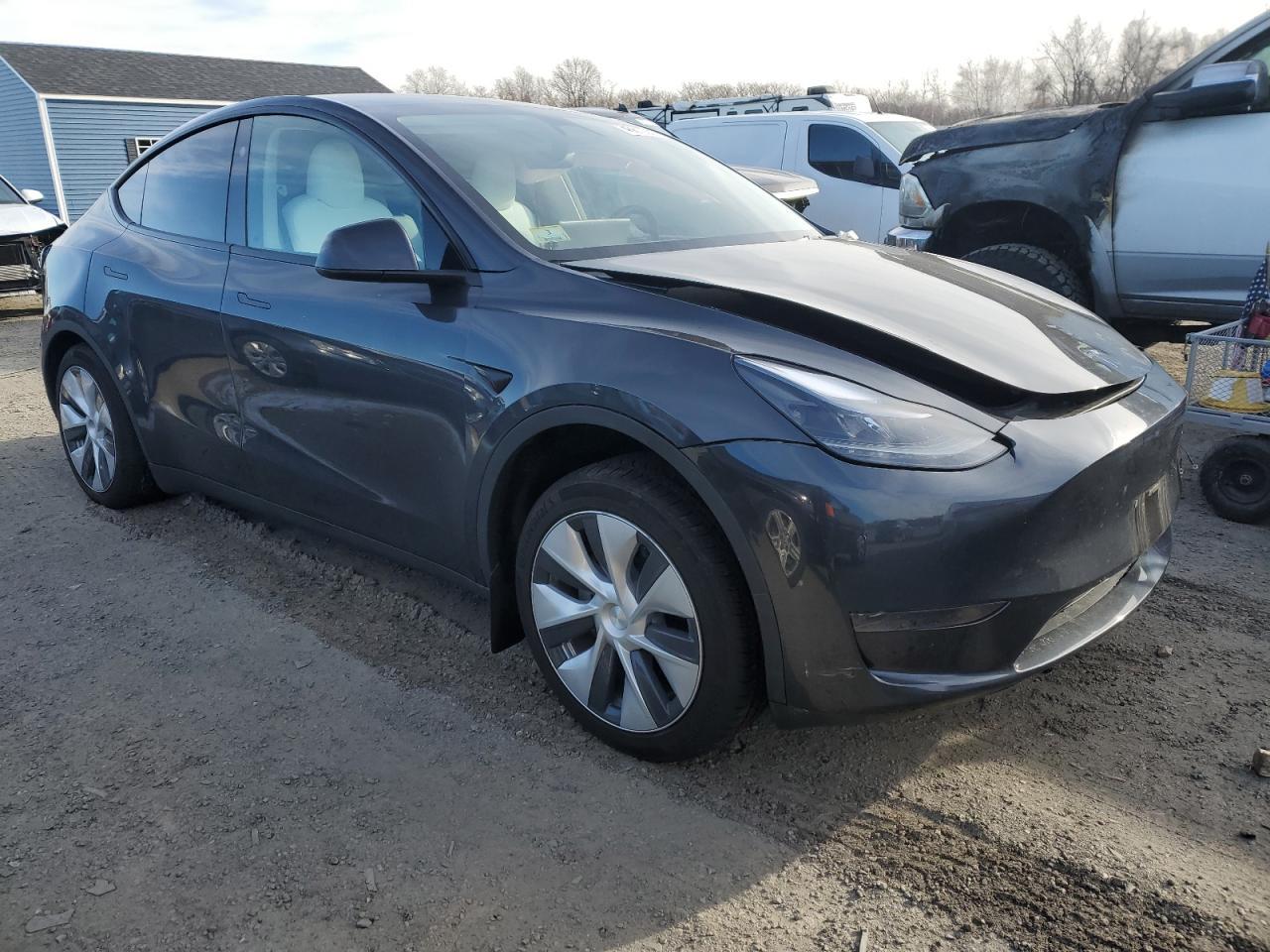2024 TESLA MODEL Y - Image 4