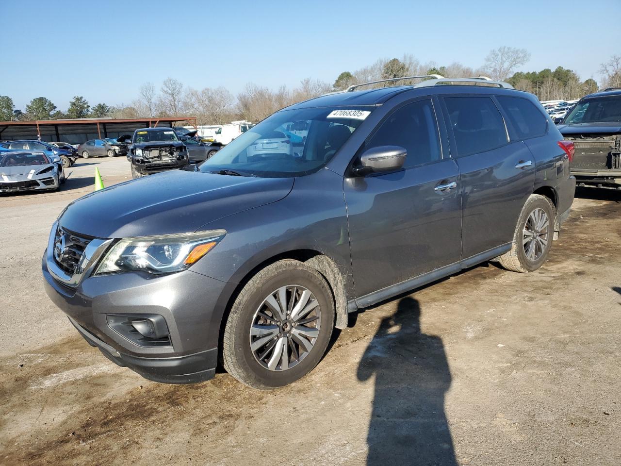 2017 NISSAN PATHFINDER