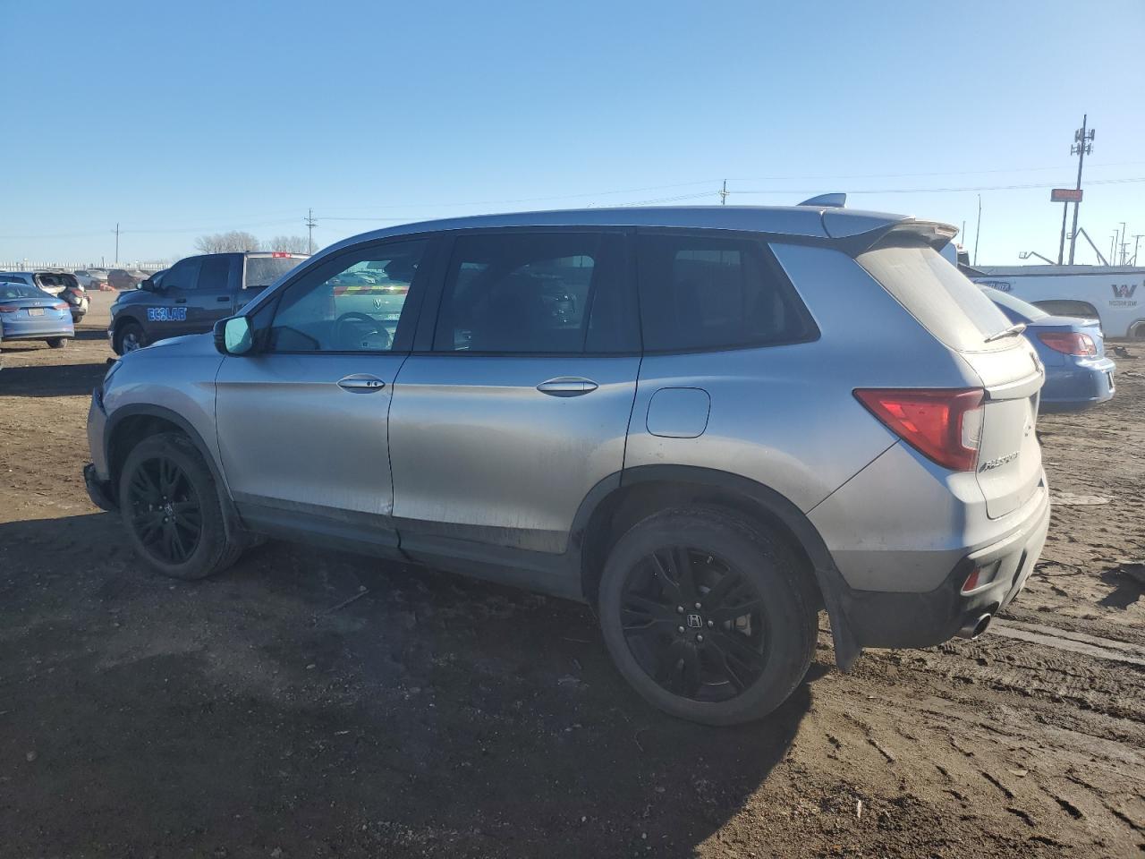 2019 HONDA PASSPORT S - Фото 2