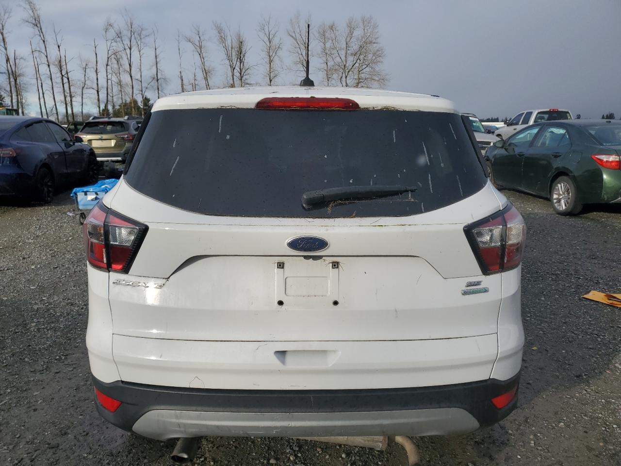 2017 FORD ESCAPE SE - Фото 6