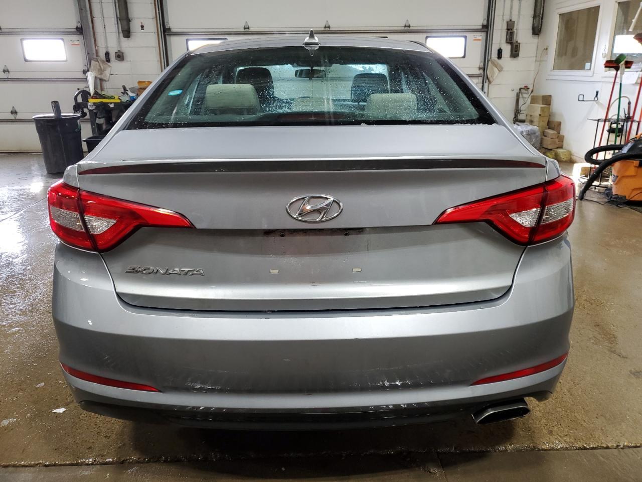 2017 HYUNDAI SONATA SE - Фото 6