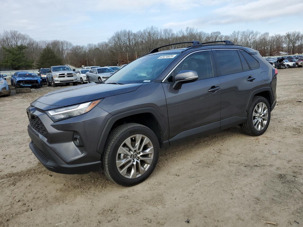 2024 TOYOTA RAV4 XLE P