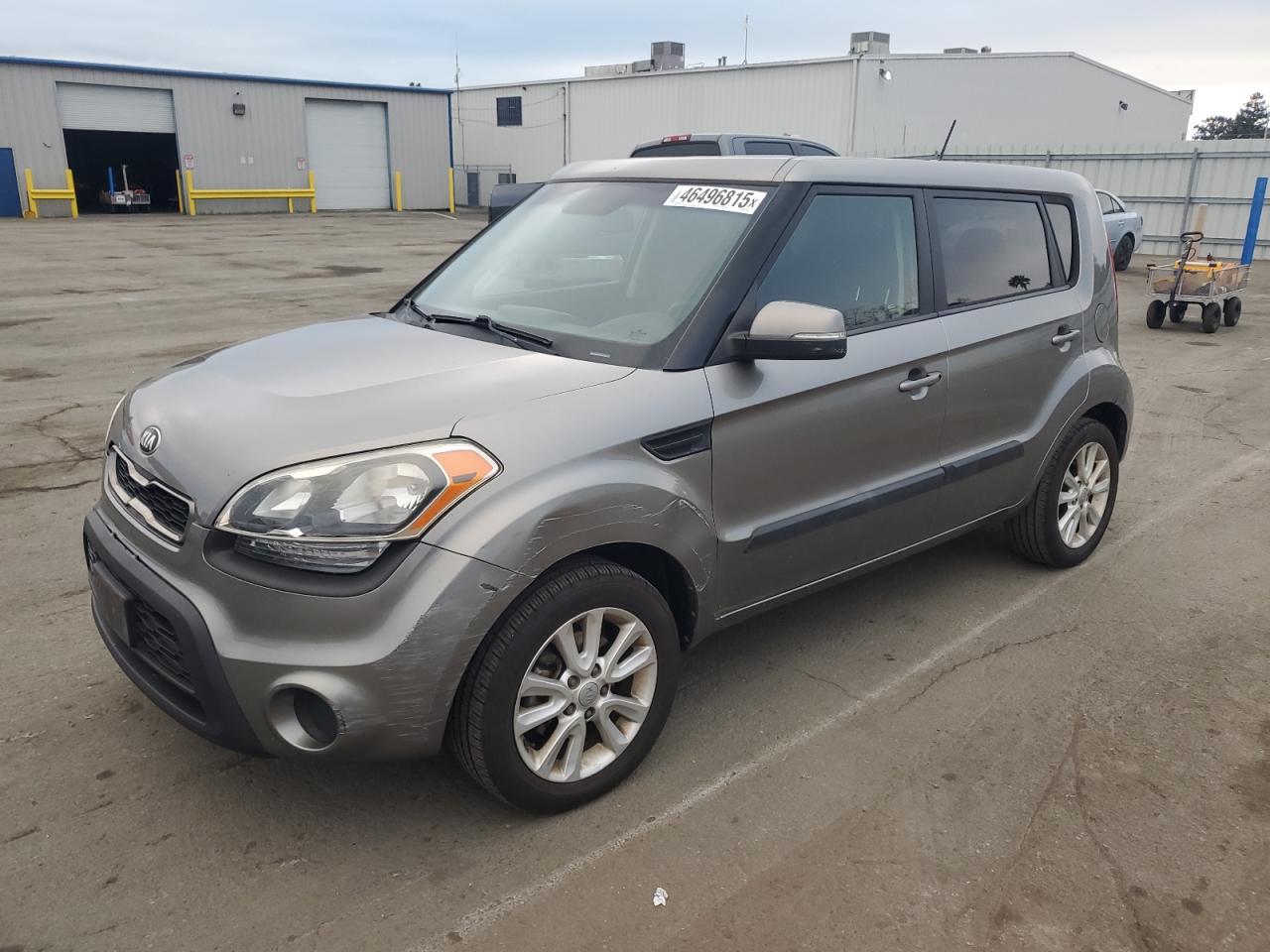 2013 KIA SOUL +
