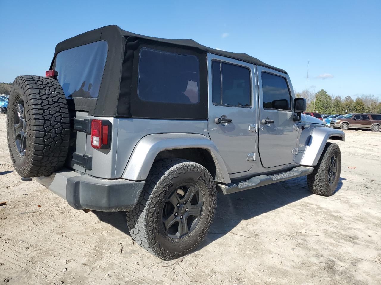 2015 JEEP WRANGLER U - Фото 3