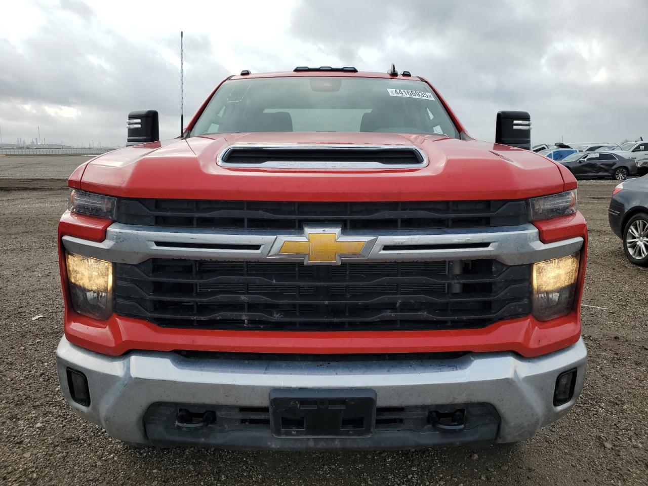 2024 CHEVROLET SILVERADO - Image 5