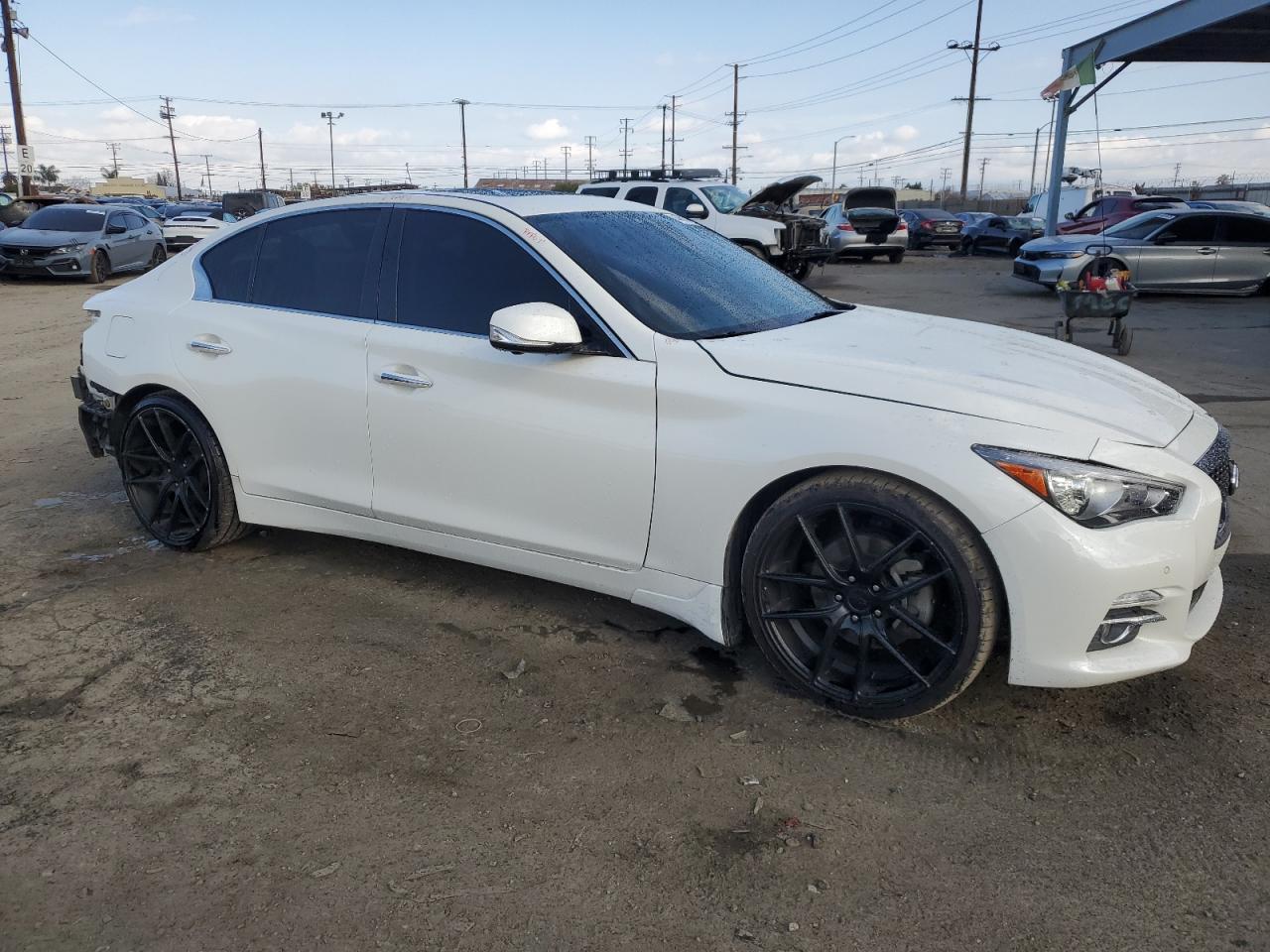 2016 INFINITI Q50 PREMIU - Фото 4