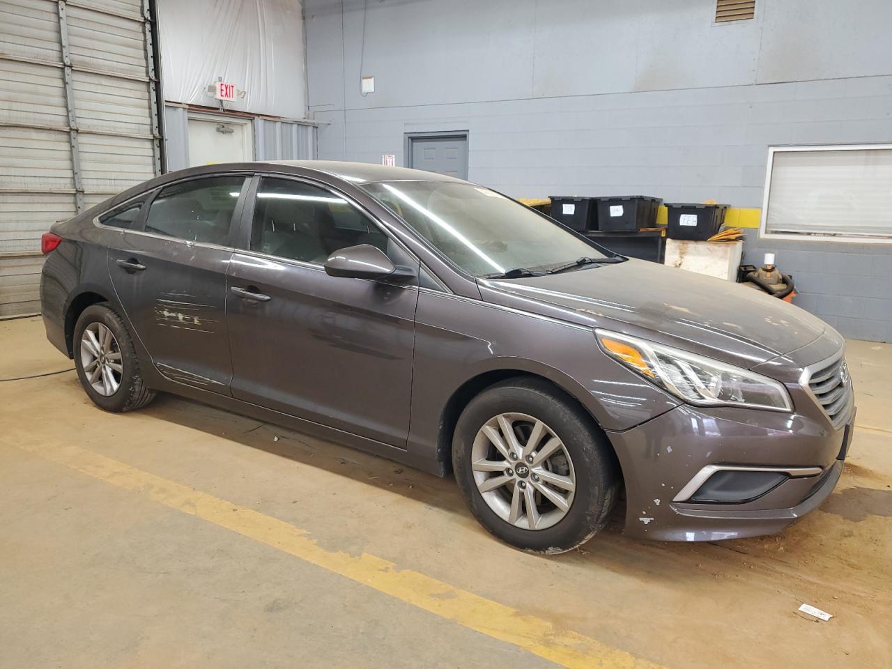 2017 HYUNDAI SONATA SE - Фото 4
