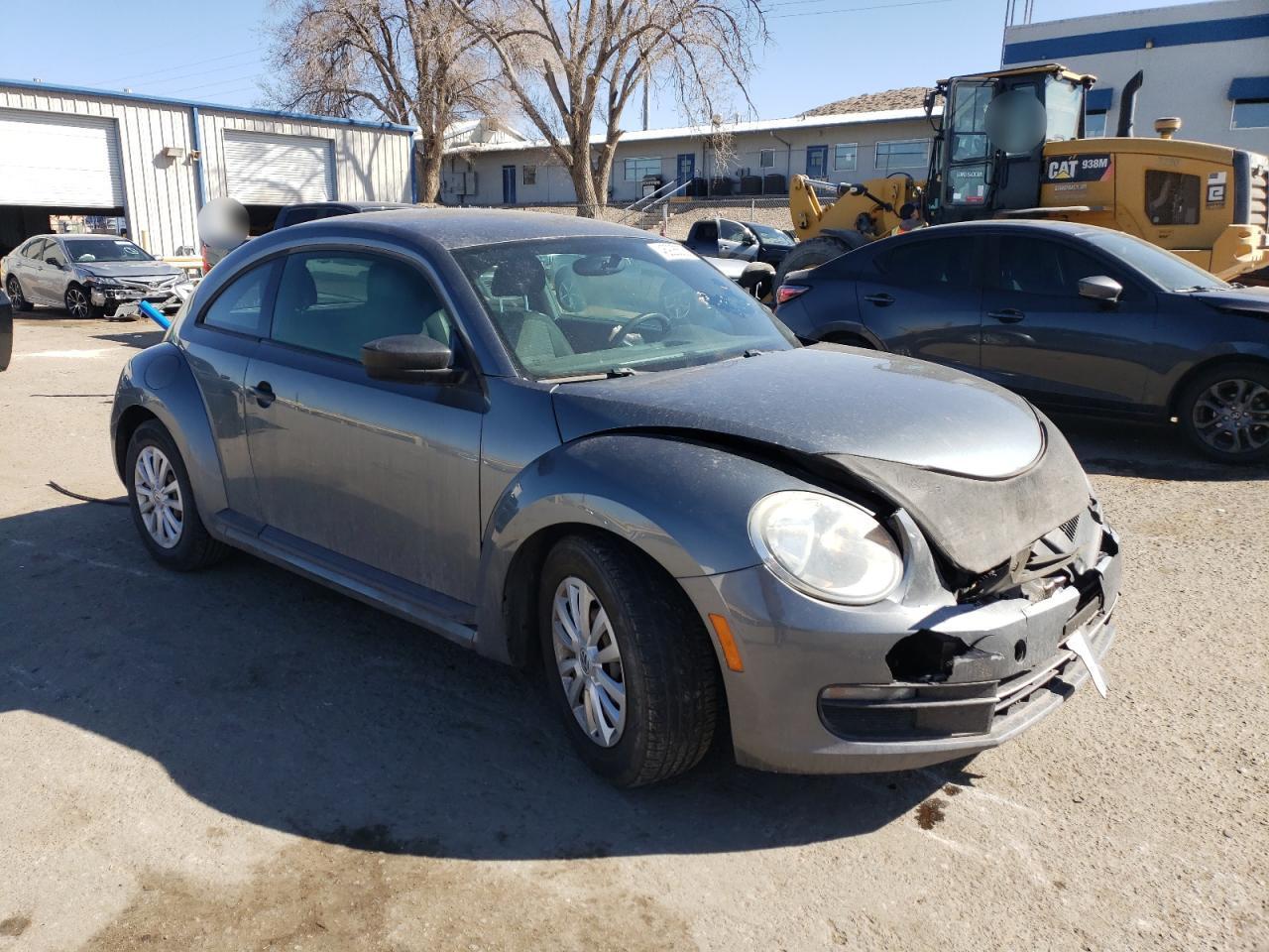 2012 VOLKSWAGEN BEETLE - Фото 4